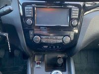 Usata Nissan Qashqai N-Connecta 115 CV (84 kW) 2016 Bianco SUV