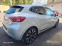 Usata Renault Clio V Evolution 100 CV (73 kW) 2023 Grigio Berlina