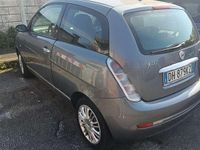 Usata Lancia Ypsilon 75 CV (55 kW) 2007 Grigio Utilitaria