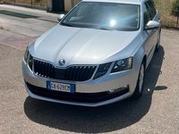 Usata Skoda Octavia 131 CV (96 kW) 2020 Grigio Station wagon