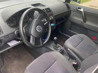 Usata VW Polo 75 CV (55 kW) 2004 Grigio Utilitaria