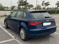 Usado Audi A3 110 CV (80 kW) 2014 Azul Familiar