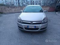 Usata Opel Astra 150 CV (110 kW) 2005 Station wagon
