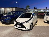 Usata Toyota Aygo X-wave 69 CV (50 kW) 2015 Bianco Utilitaria