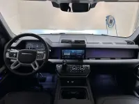 Usata Land Rover Defender SE 200 CV (147 kW) 2024 Santorini black SUV