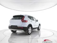 Nuova Volvo XC40 163 CV (119 kW) 2026 Cloud blue SUV