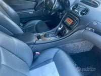 Usata Mercedes SL350 245 CV (180 kW) 2004 Grigio Cabrio