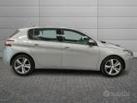 Usata Peugeot 308 Active 99 CV (72 kW) 2017 Grigio Berlina