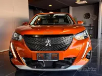 Usata Peugeot 2008 Allure 101 CV (74 kW) 2022 Arancione SUV