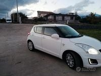 Begagnad Suzuki Swift 75 HK (55 kW) 2013 Vit Sedan