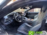 Usata BMW i8 Efficient Dynamics 374 CV (275 kW) 2016 Bianco Coupé