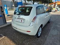 Usata Lancia Ypsilon 60 CV (44 kW) 2008 Bianco Utilitaria