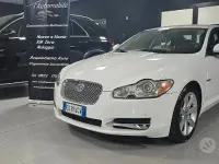 Usata Jaguar XF Luxury 241 CV (177 kW) 2010 Bianco Berlina