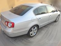 Usata VW Passat Highline 2008 Grigio Berlina