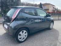 Usata Toyota Aygo X-play 69 CV (50 kW) 2015 Nero Utilitaria