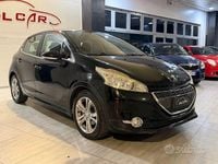 Usata Peugeot 208 Allure 68 CV (50 kW) 2013 Nero Utilitaria