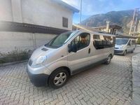 Usata Opel Vivaro 114 CV (83 kW) 2010 Argento Monovolume