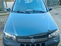 Usata Fiat Strada 84 CV (61 kW) 2006 Verde