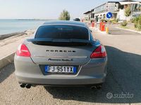 Usata Porsche Panamera 615 CV (452 kW) 2011 Grigio Utilitaria