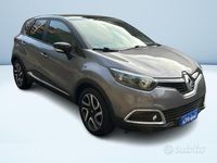 Usata Renault Captur Intens 90 CV (66 kW) 2017 Verde SUV