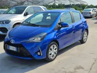 Usata Toyota Yaris Hybrid Business Edition 73 CV (53 kW) 2019 Blu/azzurro Berlina