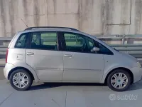 Usata Fiat Idea Active 69 CV (50 kW) 2004 Grigio Monovolume