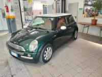 Usata Mini Cooper 116 CV (85 kW) 2004 Verde Utilitaria