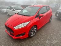 Usata Ford Fiesta ST-Line 75 CV (55 kW) 2017 Rosso Berlina