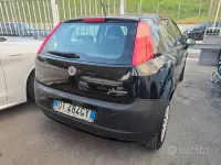 Usata Fiat Grande Punto Dynamic 69 CV (50 kW) 2008 Nero Utilitaria