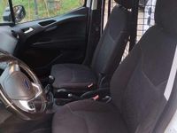 Usata Ford Courier 101 CV (74 kW) 2022 Bianco Monovolume