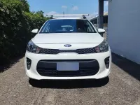 Usata Kia Rio 84 CV (61 kW) 2017 Bianco Berlina
