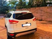 Usata Ford Kuga Titanium 120 CV (88 kW) 2015 Bianco SUV