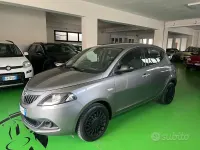 Usata Lancia Ypsilon Silver 69 CV (50 kW) 2023 Grigio Utilitaria