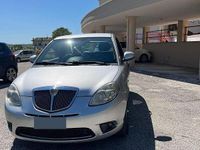 Usata Lancia Ypsilon 77 CV (56 kW) 2010 Grigio Utilitaria