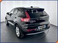 Usata Volvo XC40 Momentum 163 CV (119 kW) 2018 Nero SUV
