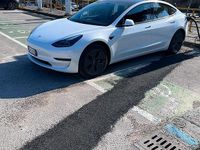 Usata Tesla Model 3 RWD 208 kW (283 CV) 2023 Bianco Berlina