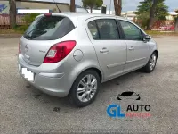 Usata Opel Corsa Cosmo 75 CV (55 kW) 2009 Grigio Utilitaria