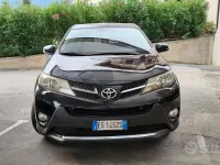Usata Toyota RAV4 124 CV (91 kW) 2013 Nero SUV