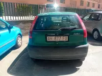 Usata Fiat Punto 54 CV (39 kW) 1996 Verde Berlina