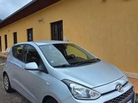 Usata Hyundai i10 Style 66 CV (48 kW) 2017 Grigio Utilitaria