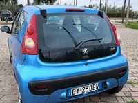 Usata Peugeot 107 68 CV (50 kW) 2005 Blu Utilitaria