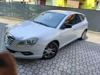 Usata Lancia Delta Silver 120 CV (88 kW) 2014 Grigio Utilitaria