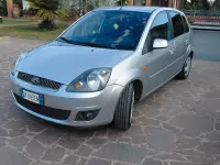 Usata Ford Fiesta 75 CV (55 kW) 2007 Utilitaria