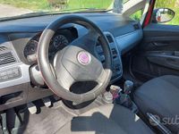 Usata Fiat Grande Punto 2009 Rosso Utilitaria