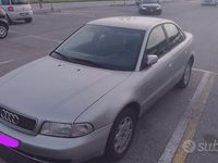 Usata Audi A4 Ambiente 110 CV (80 kW) 1998 Grigio Berlina