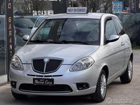 Usata Lancia Ypsilon 60 CV (44 kW) 2007 Argento Utilitaria