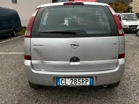Usata Opel Meriva 101 CV (74 kW) 2004 Argento Monovolume