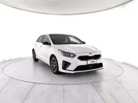 Usata Kia Ceed GT GT-Line 140 CV (102 kW) 2020 Cassa white Berlina
