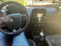 Usata Renault Clio 75 CV (55 kW) 2017 Grigio Utilitaria