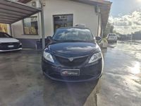 Usata Lancia Ypsilon Gold 69 CV (50 kW) 2019 Blu/azzurro Utilitaria